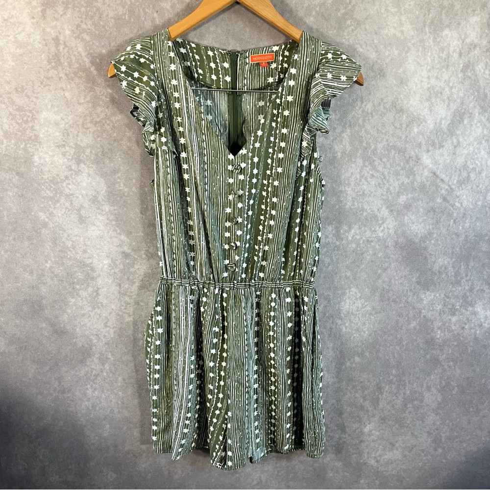 ModCloth Romper Womens Small Green Geometric Pattern Button V-Neck Ruffle Sleeve